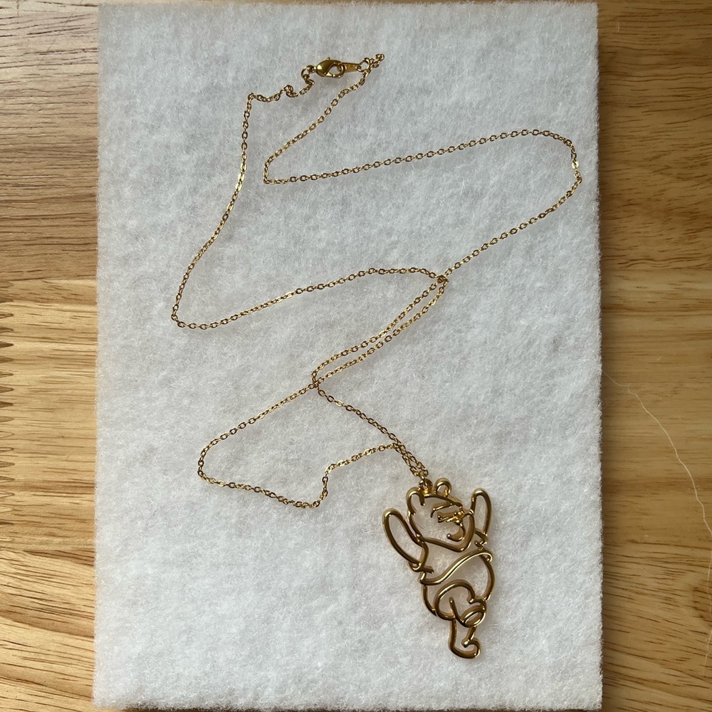 Vintage DISNEY Winnie the Pooh Gold Tone Outlined Pendant Necklace